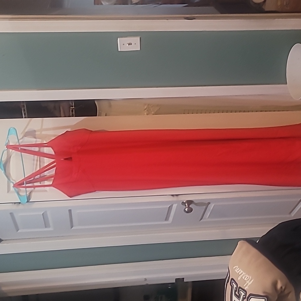 BCBGMAXAZRIA red dress